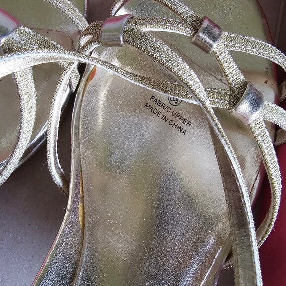 Nine West Heels - Gold-toned - Sz 6.5 - Picture 9 of 11